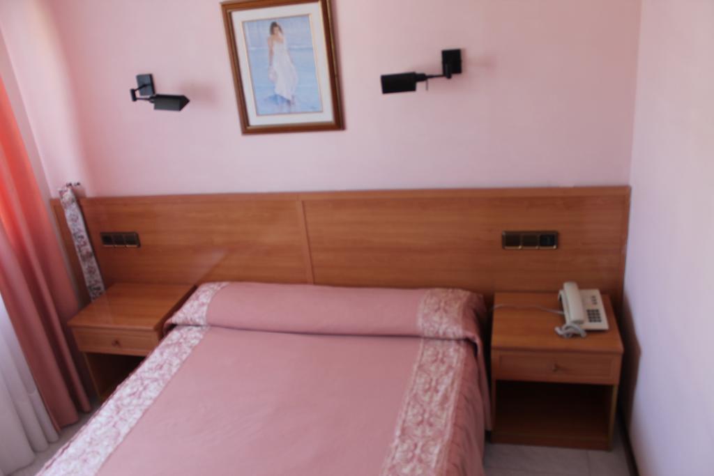 Hotel Paraiso Del Marisco O Grove Room photo